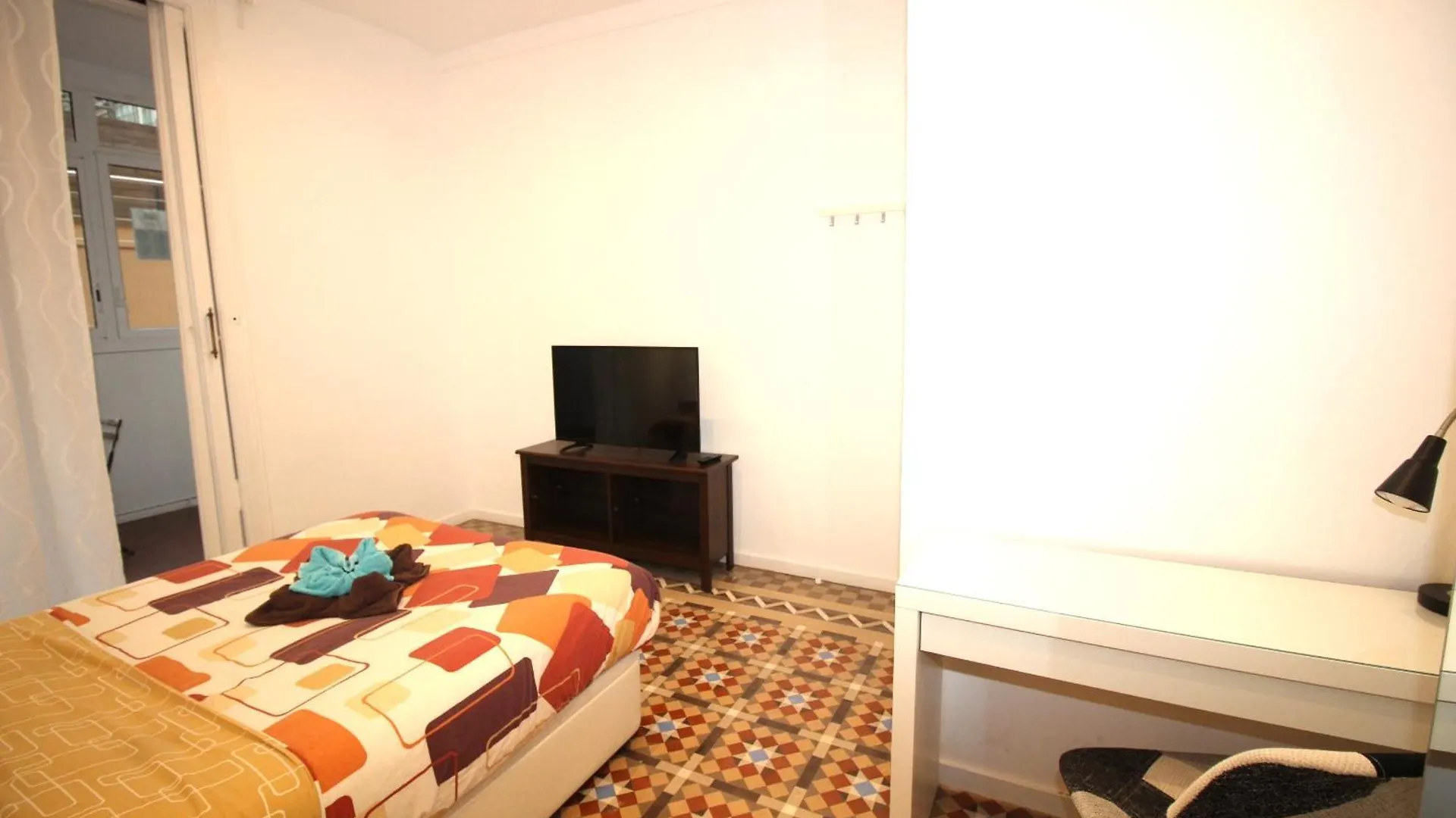 Rooms Balmes Barcelona Alojamento de Acomodação e Pequeno-almoço
