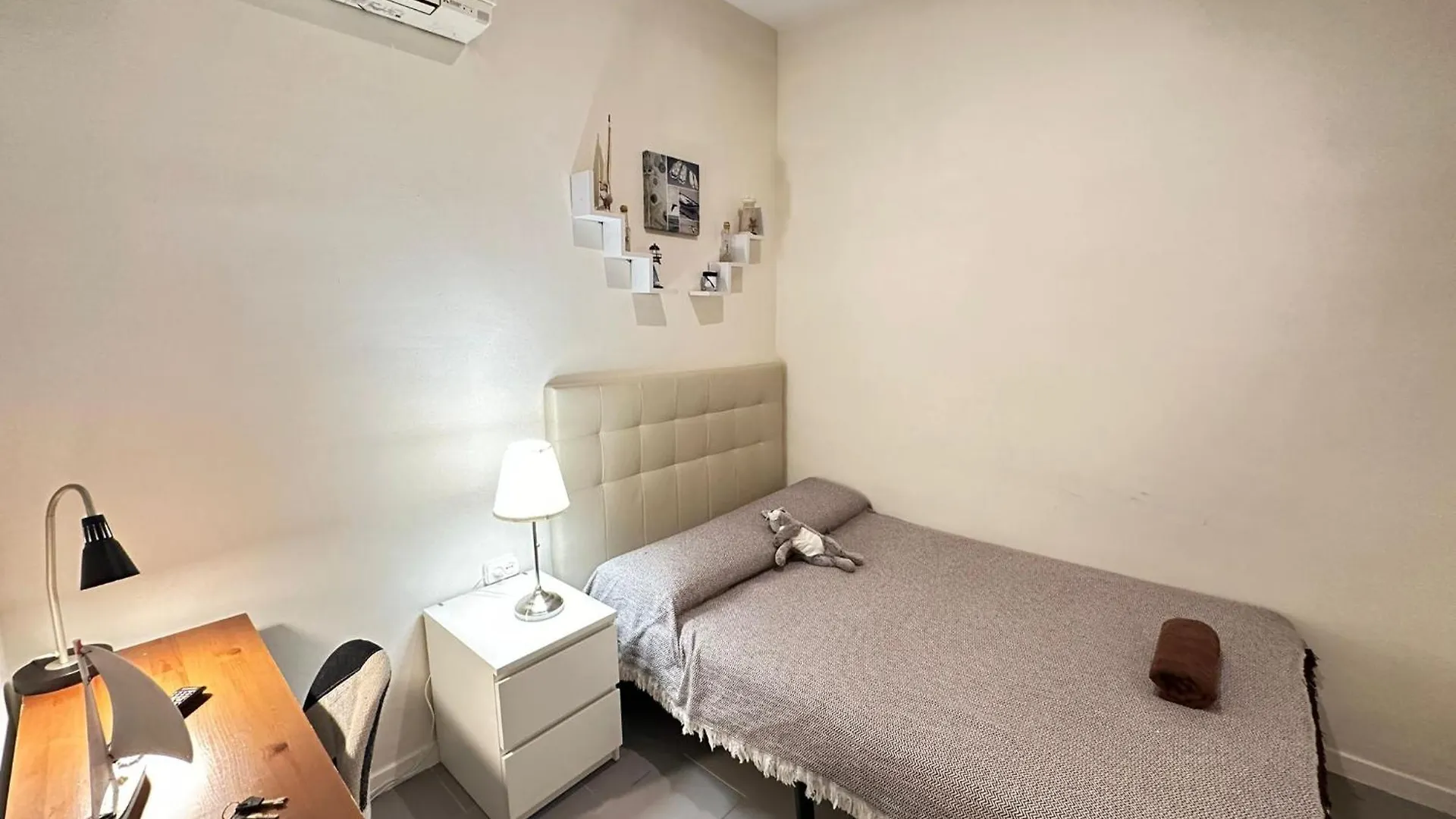 Rooms Balmes Barcelona Spain
