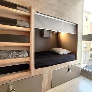 hostel-one-sants.top-hotels-tarragona.com/